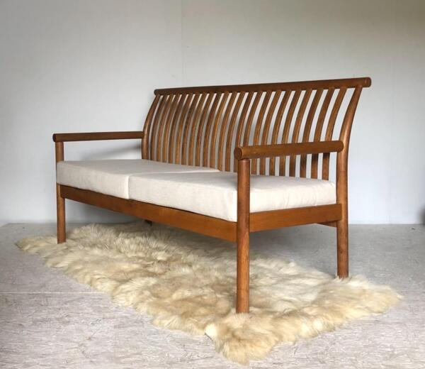 Canapé scandinave en chêne blond Circa 1960 