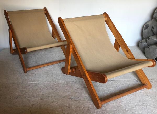 Paire de fauteuils transat en mélèze . France 1970 